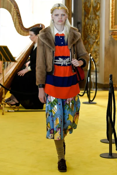 Look 59